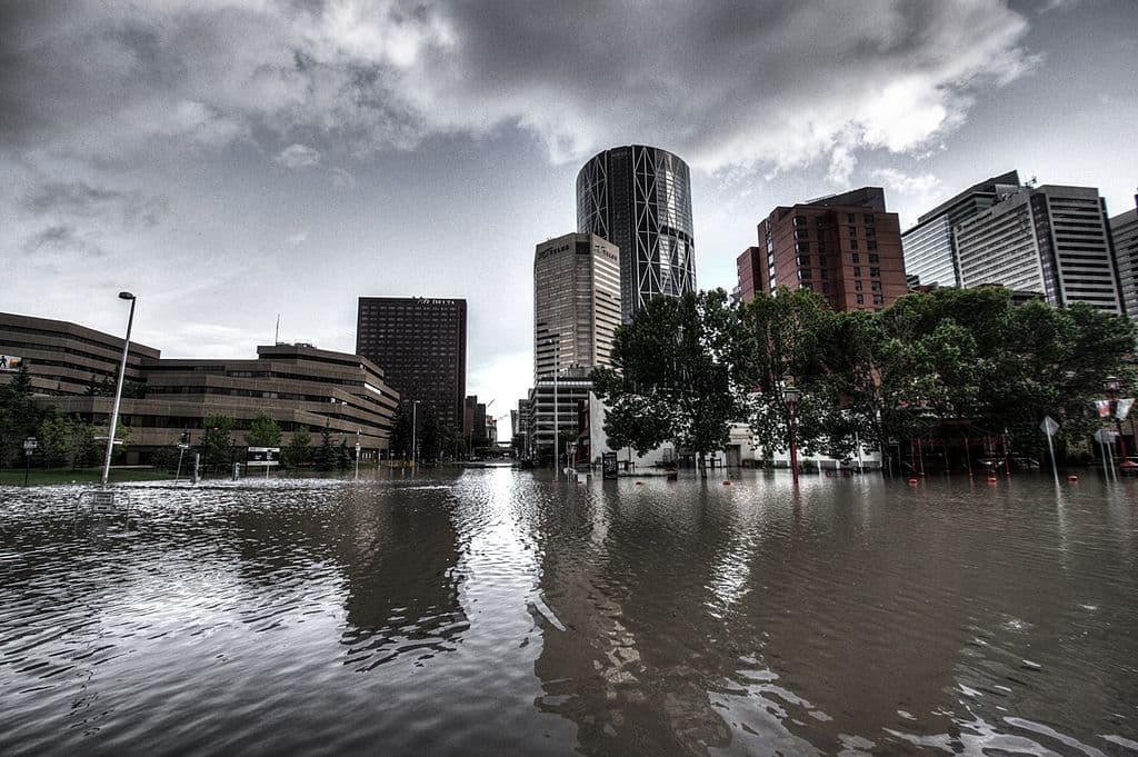 1024px looking downtown from riverfront ave calgary flood — Warthog pump job — Calgary, AB