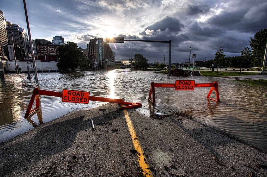 1024px riverfront ave calgary flood — Warthog pump job — Calgary, AB